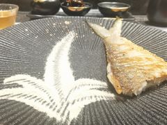 午仔鱼佐芥末胡椒盐-一板铁板烧·隐秘一线江景花园餐厅(西湖左岸·天元店)