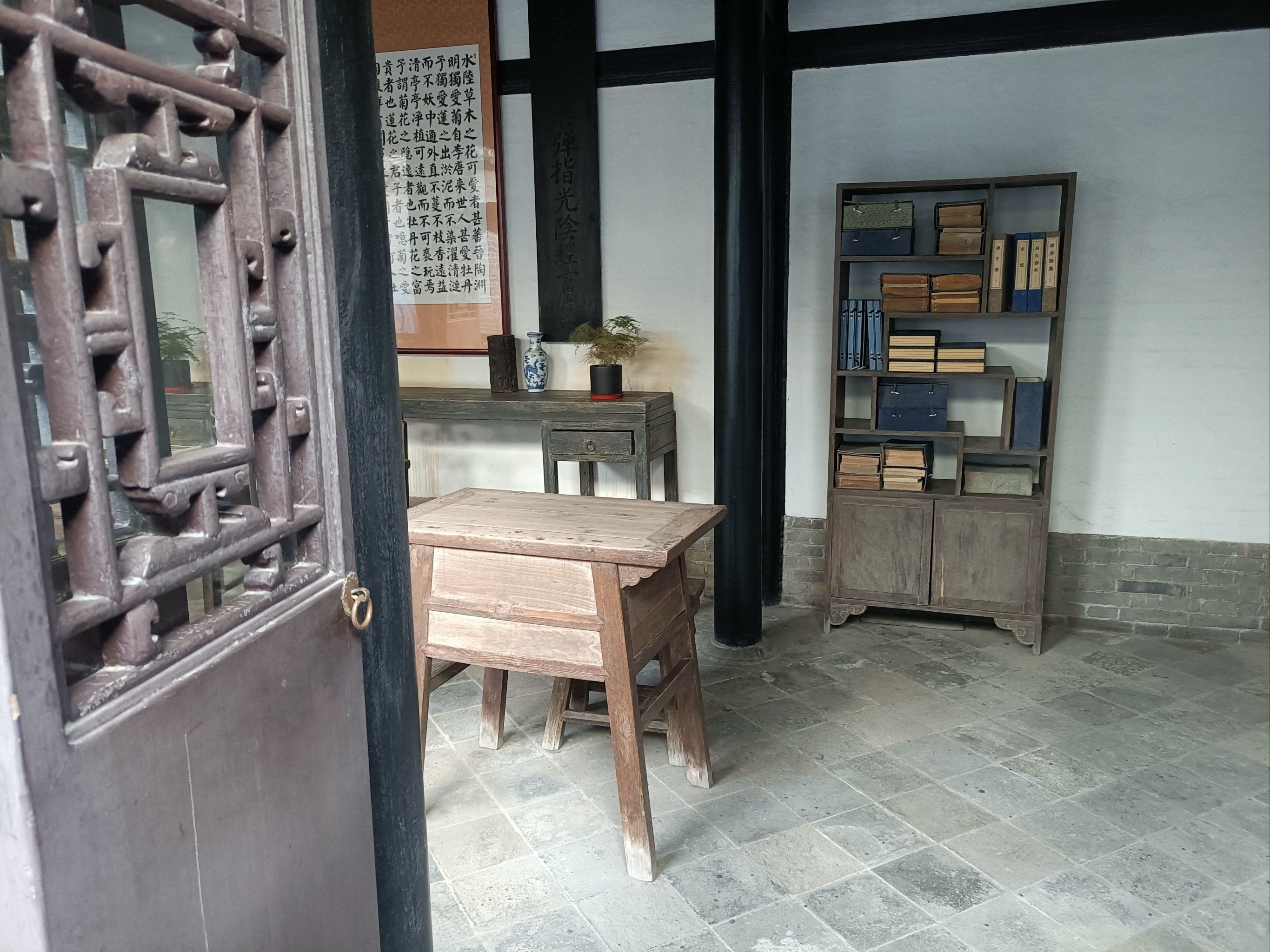 踏入山水之间,像是翻开一本无字天书.峰峦