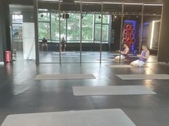 -懒人Club运动健身·运动康复·私教(卓越时代广场店)