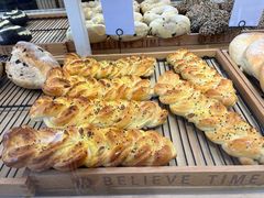 -焙丽拾光(麦凯乐直营店)