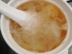 清肺雪梨银耳羹-宏宴·新京菜(望京店)