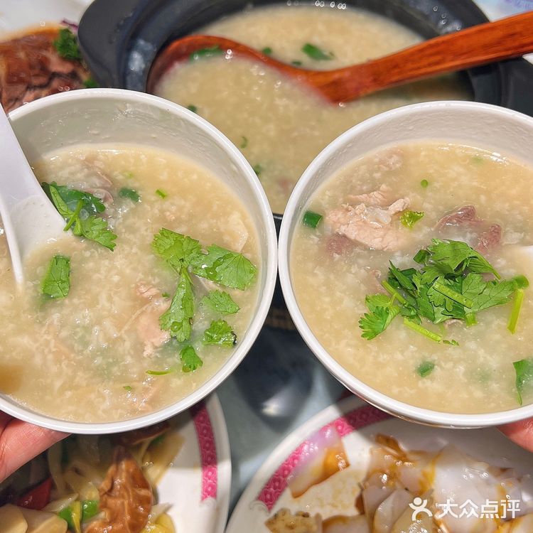  啊啊啊啊啊‼️这一口猪杂粥让我梦回广州[色] 