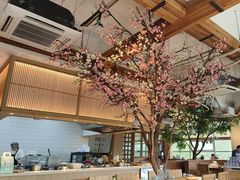 -蜜桃餐厅·伴山(湖滨商业街店)