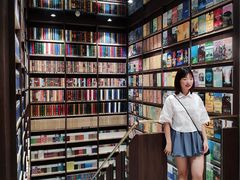 -钟书阁(群光广场店)