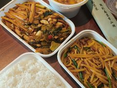 -香山湖家家宴(中山陵店)