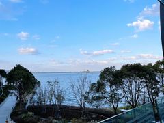 -上海滴水湖皇冠假日酒店