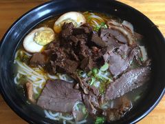 -花溪巷牛肉粉(泉城路店)