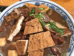 卤煮火烧-门框胡同百年卤煮(新街口店)