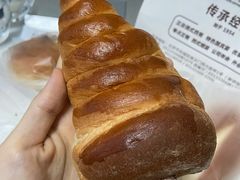 巧克力黄油牛角面包-新侨三宝乐面包店(崇文门店)