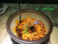 敲糖棒棒鸡-辛香汇·现炒川菜(淮海路百盛店)