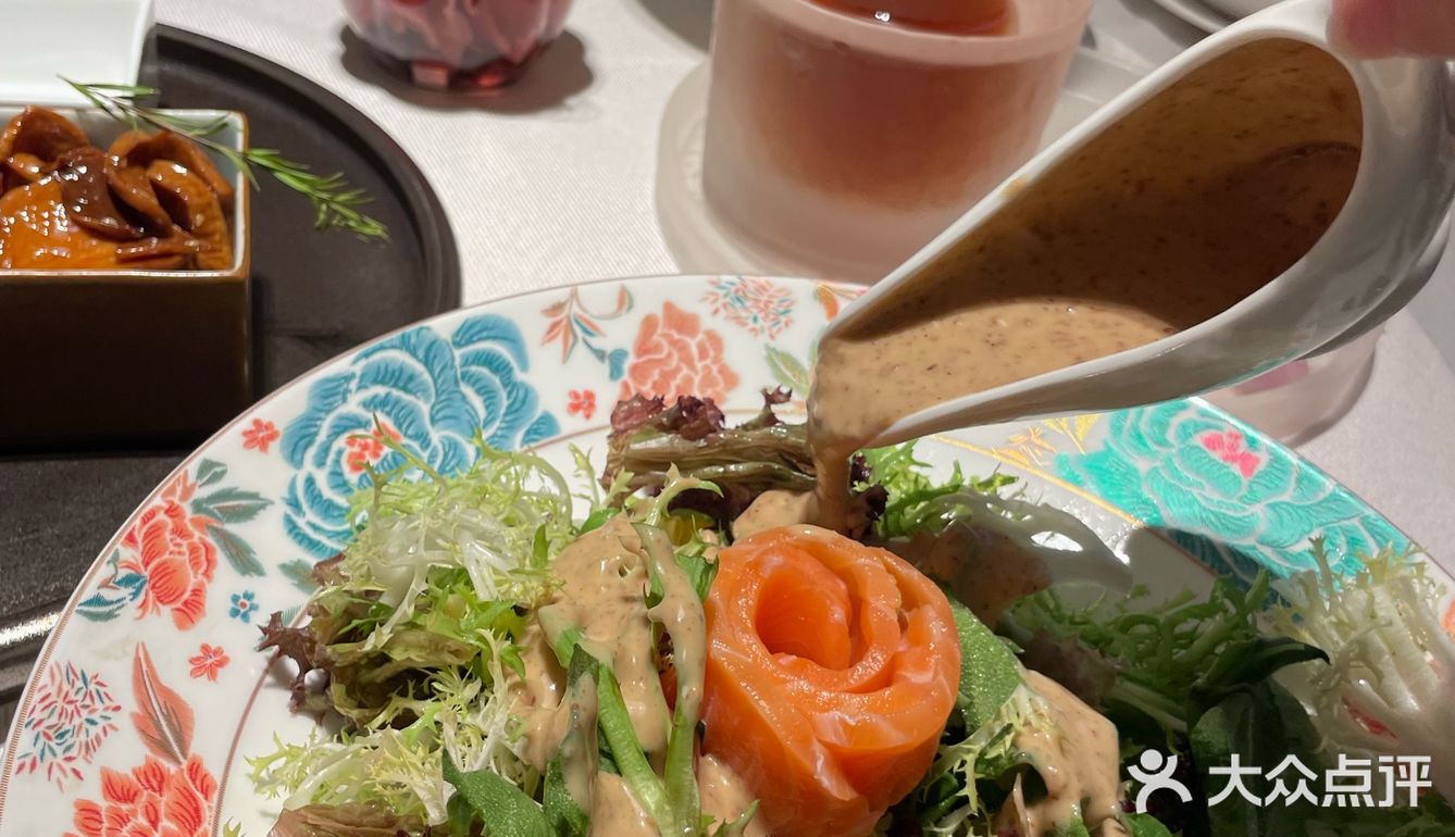 在南京颐和路！百年洋房里吃饭也太绝了吧！