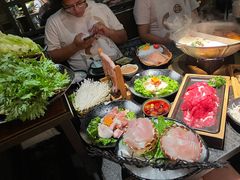 -湊湊火锅·茶憩(新中关购物中心店)