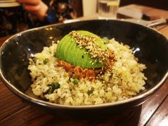 牛油果拌饭-小食院简餐厅
