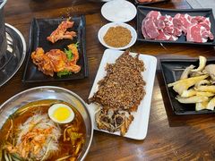 -韩风烤牛肉冷面店