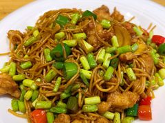 双椒鸡脆骨捞面-東舍食唐精品陕菜馆
