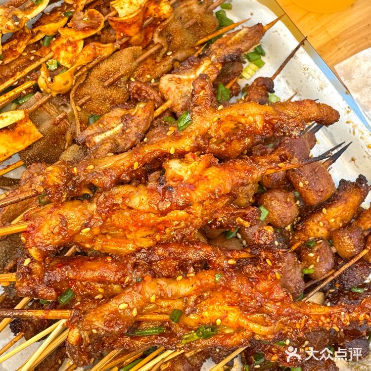 成都烧烤。。。夜市小摊确实很🐮！味道👍🏻