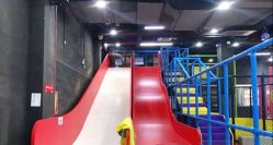 -蹦贝运动中心·蹦床·攀岩·闯关(龙岗店)