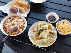 -三好食堂(煎饺·馄饨·肉饼米线·盛世广场店)