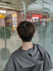 -川和潮人