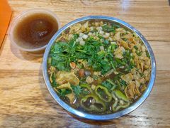 -柳州肥姨妈大骨螺蛳粉(沙河店)