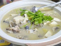 -芦茨金富饭庄·25年老字号·专做稻草鸡