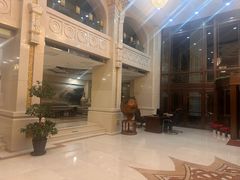 -碧中海汤泉汗蒸酒店