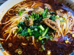 红烧牛肉米线-丁丁猫重庆小面(徐州路店)