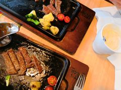 -必胜客(WOW南雄店)