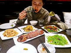 -小镇大厨新概念复合中餐厅(万达广场大连高新店)