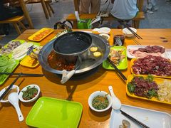 -养牛邓·潮汕牛肉海鲜自助火锅(广州店)