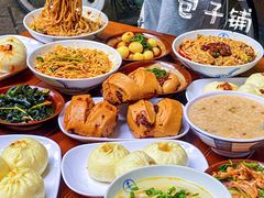 -李与白包子铺(桐梓林店)