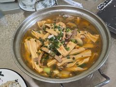 -朗妈私房菜(婺女州店)