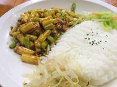 -何太太馄饨面铺(大浒东苑店)