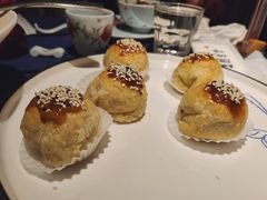 秘制叉烧酥-维园悦谱·海派家常菜(乌鲁木齐南路店)