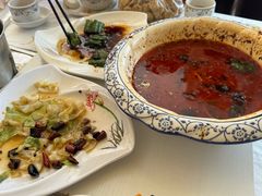 -鲁朗纳麦石锅鸡庄园