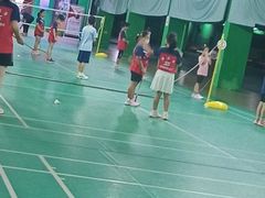 -健龙森俱乐部·游泳·健身·羽毛球综合体育馆