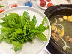-烹然四季椰子鸡火锅(团结湖总店)