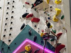 -超极限攀岩馆(六元素店)
