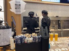 -霸王茶姬(云杉奥莱店)