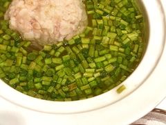 芦蒿清炖狮子头-扬州香格里拉·香宫中餐厅