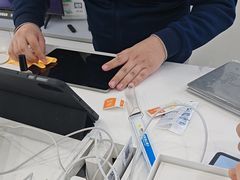 -荣耀授权专卖店(黄浦浙江中路店)