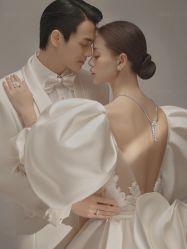 -至臻微拉婚纱摄影