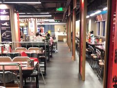 -四囍码头海鲜烧烤自助火锅(外滩南京东路悦荟广场店)