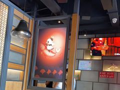 大堂-辣尚瘾·烤鱼·新川菜(交大直营店)