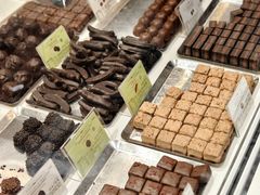 -VENCHI 闻绮(北京国贸商城店)