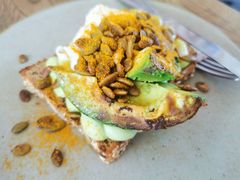 牛油果吐司-BOR Eatery(安福路店)