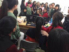 实操课堂-伊丽莎白美容培训学校(顺德校区)