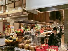 -东方红海鲜百汇(国际大厦店)