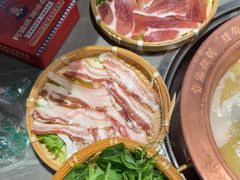 -阿婆情腊排骨火锅·野生菌季(古城旗舰店)