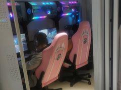 -欢鹿电竞(台湾街店)